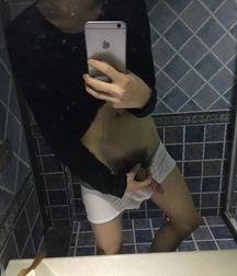 Boys Porn Selfies - Naked & Cocks in Glory - Butt Shots 5fba9a1848f19.jpg