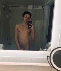 Selfie Boys Porn Proud Cock Owners - Buff & Slim 5fc026177529b.jpg