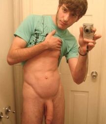 Teen Boys Porn Cocks & Nakedness in Selfies