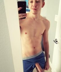 Selfie Boys Porn - Proud Cock & Nudity For You To See! 5fc44b488bbdf.jpg