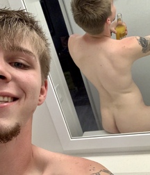 Selfie Boy Porn Butts - Like Sharing Ass! 5fecb38754fdb.jpg