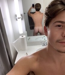 Selfie Boy Porn Butts - Like Sharing Ass! 5fecb392b120f.jpg