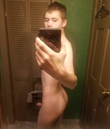 All Teen Boy Porn Selfies - Love Their Cocks 5ffcc7a46f04e.jpg