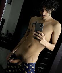 Selfie Nude Boys Porn - Amature Self Pics 6018a7ee8be74.jpg