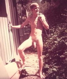 Vintage Pics - Guys Have Much More Public Hair 601e00282b1cf.jpg