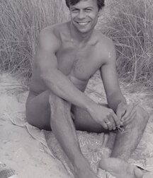 Vintage Pics - Guys Have Much More Public Hair 601e006565eea.jpg