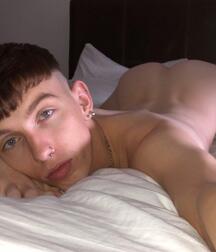 Naked Selfies Showing Cock & Ass Boys Porn 60497531bbf5d.jpg
