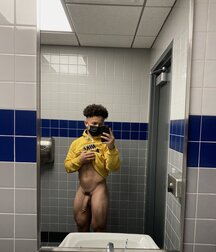 Naked Selfies - Cock & Ass & Great Bods Boys Porn 606e365e25eea.jpg