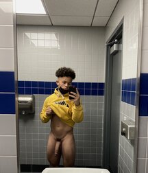 Naked Selfies - Cock & Ass & Great Bods Boys Porn 606e368f3513d.jpg