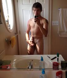 Selfie Boys - Cocks Drawn to Camera - Gay Porn 60b2ec2924a4e.jpg