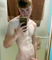 Selfie Boys Showing Cocks & Ass - Gay Porn 60f7778607daf.jpg