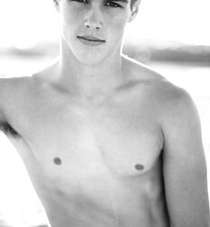 Twink Porn Nude Art Bodies Wet 