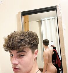 lorenzzoo69 twink tube star selfie media 