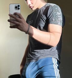 lorenzzoo69 twink tube star selfie media 