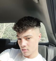 lorenzzoo69 twink tube star selfie media 