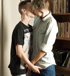 HighRes Gay Porn - A Helping Hand  Ariel & Mark 