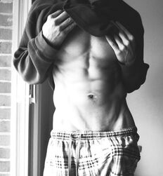 Shockingly Sexy Twink Tube Guys Flex 