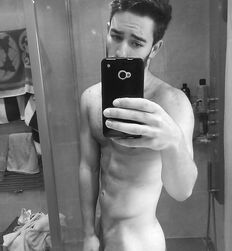 Shockingly Sexy Twink Tube Guys Flex 