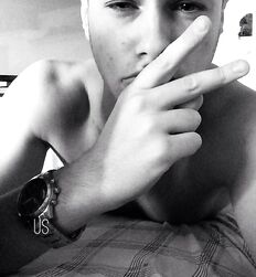 Shockingly Sexy Twink Tube Guys Flex 