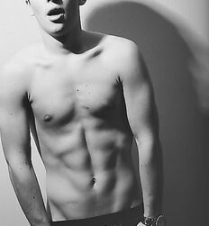 Shockingly Sexy Twink Tube Guys Flex 
