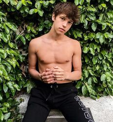 Shoot for thrills gay tube twinks public cute tube 