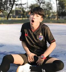 Shoot for thrills gay tube twinks public cute tube 