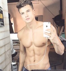 Bogosses et Minets jocks fine flex gayporn 