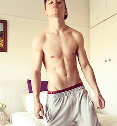 Bogosses et Minets jocks fine flex gayporn 