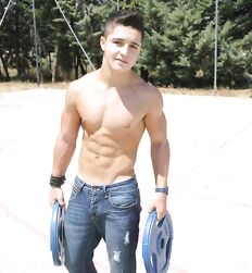 Bogosses et Minets jocks fine flex gayporn 