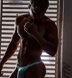 Bogosses et Minets jocks fine flex gayporn 