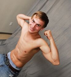 Gaytwink Noah Brooks hot studio image Set solo Porn 