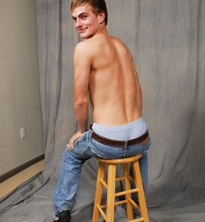 Gaytwink Noah Brooks hot studio image Set solo Porn 