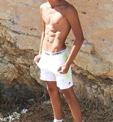 smooth and muscle twinks cute gaytube shirtless 