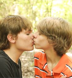 Twinks Dillion and Xander in the wood´s Gay Porn Couple 