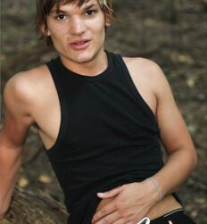 Gay Xander cumming in the woods solo Porn 