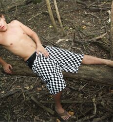 Gay Xander cumming in the woods solo Porn 