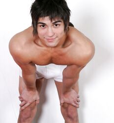 Valdo show his horny Body solo Porn 