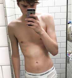 Blonds Gay Boys Tube Selfie Guys Ripped Bros