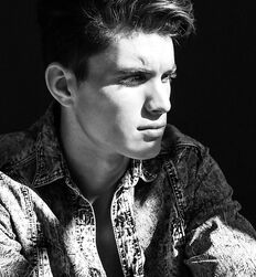 DAN ZSOLT - POLISH MODEL GAYTUBE 