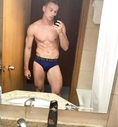 ANDREAS DINO WOHLTAN - AUSTRIAN MODEL 