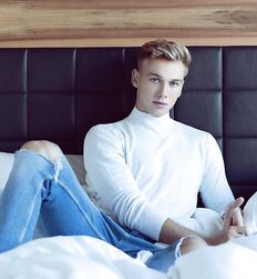 ANDREAS DINO WOHLTAN - AUSTRIAN MODEL 