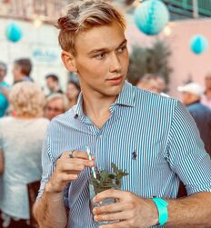 ANDREAS DINO WOHLTAN - AUSTRIAN MODEL 