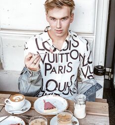 ANDREAS DINO WOHLTAN - AUSTRIAN MODEL 