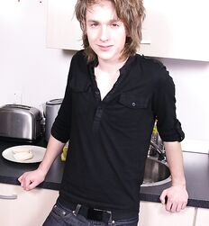 BL James Long Haired Lover Twink Gay Porn 