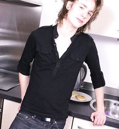BL James Long Haired Lover Twink Gay Porn 