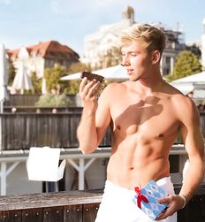 ANDREAS DINO WOHLTAN - AUSTRIAN MODEL GAYTUBE 