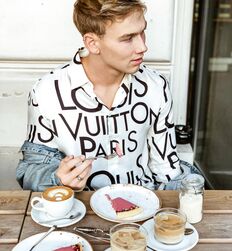 ANDREAS DINO WOHLTAN - AUSTRIAN MODEL GAYTUBE 