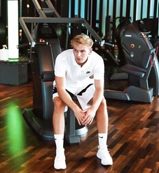 ANDREAS DINO WOHLTAN - AUSTRIAN MODEL GAYTUBE 