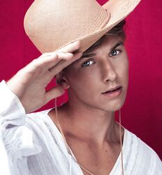 ANDREAS DINO WOHLTAN - AUSTRIAN MODEL GAYTUBE 