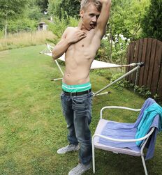 HighRes Gay Porn - Chris And His Outdoors Porn 